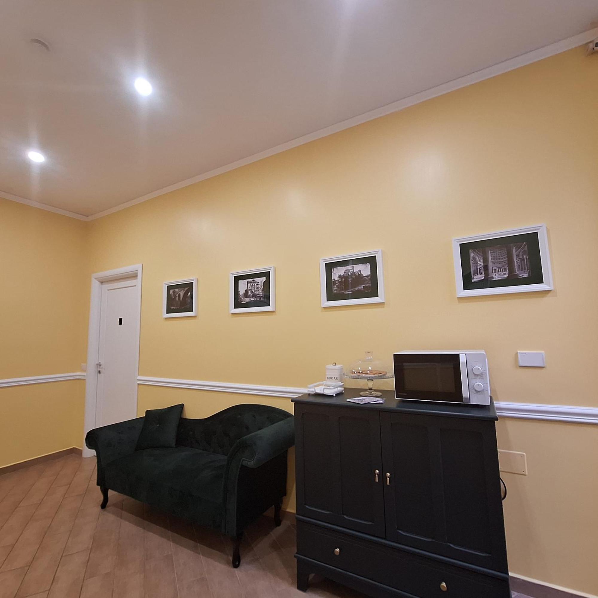 Residenze Serventi Longhi Roma Exterior foto